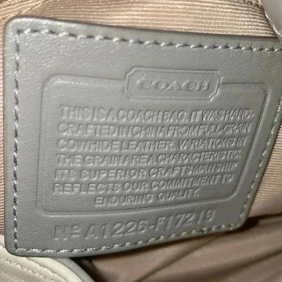 Gray & cream vintage coach shoulder bag - Picture 15 of 16